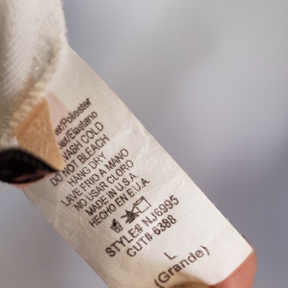 One piece Romper( shorts) - Picture 6 of 7